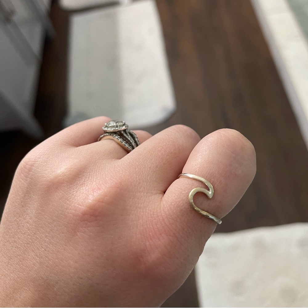 Puravida Wave ring size 7